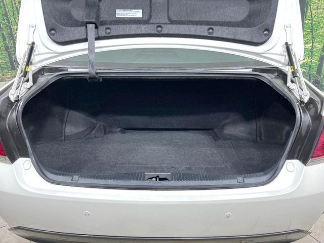 TOYOTA CROWN SEDAN HYBRID 2013 Image 31