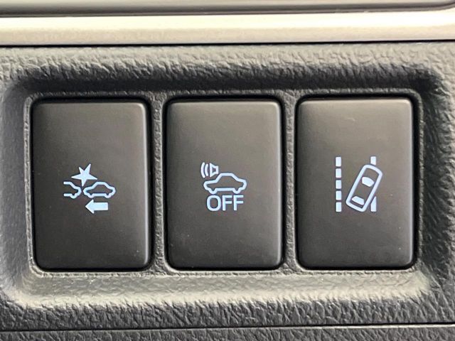 TOYOTA CAMRY HYBRID 2016 Image 31