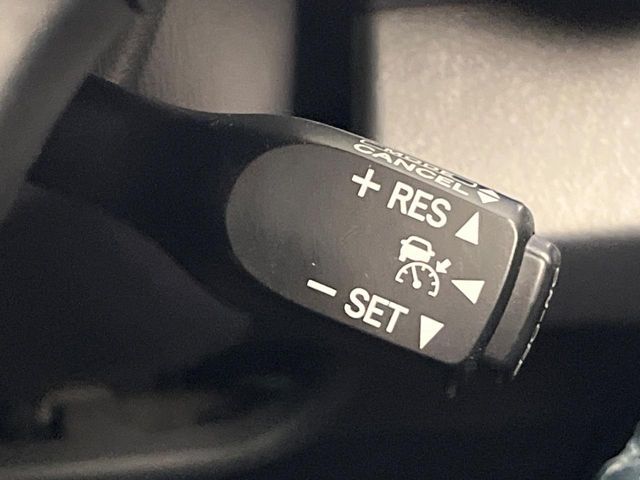 TOYOTA CAMRY HYBRID 2016 Image 31