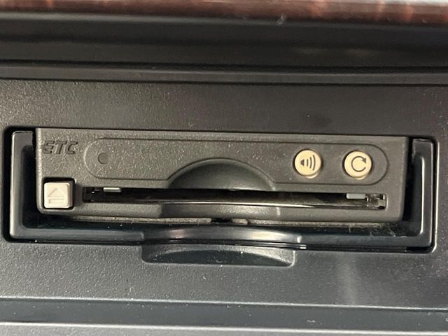 TOYOTA CAMRY HYBRID 2016 Image 31