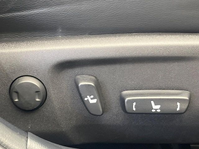 TOYOTA CAMRY HYBRID 2016 Image 31