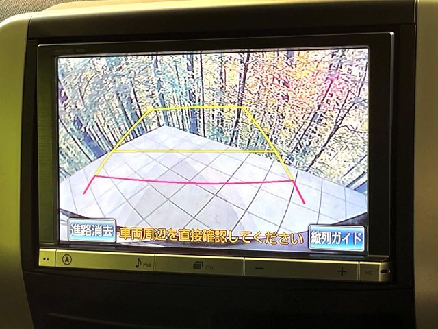 TOYOTA VOXY 2013 Image 31