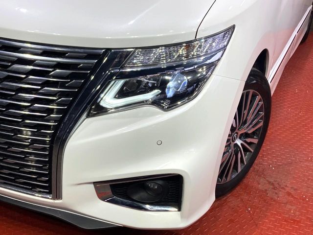 NISSAN ELGRAND 2024 Image 31