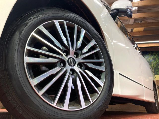 NISSAN ELGRAND 2024 Image 31