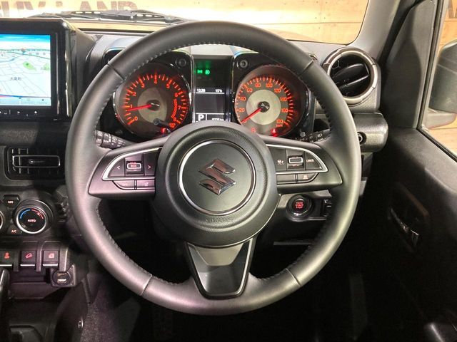 SUZUKI JIMNY NOMADE 2025 Image 31