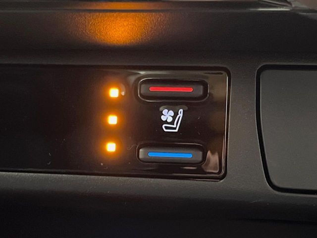 TOYOTA RAV4 4WD 2023 Image 31