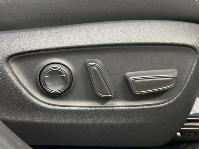 TOYOTA RAV4 4WD 2023 Image 31