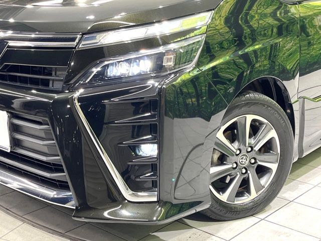 TOYOTA VOXY 2017 Image 31