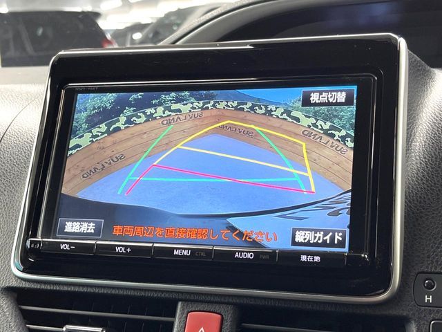 TOYOTA VOXY 2017 Image 31