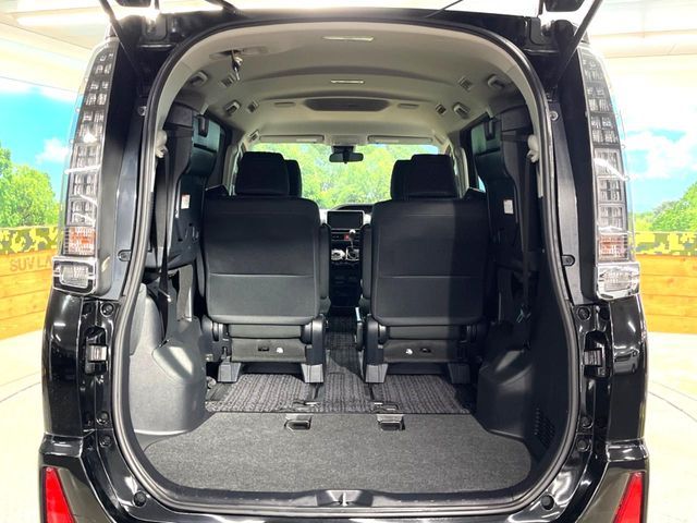 TOYOTA VOXY 2017 Image 31