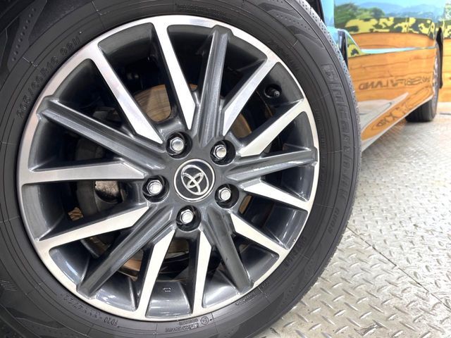 TOYOTA VOXY 2017 Image 31