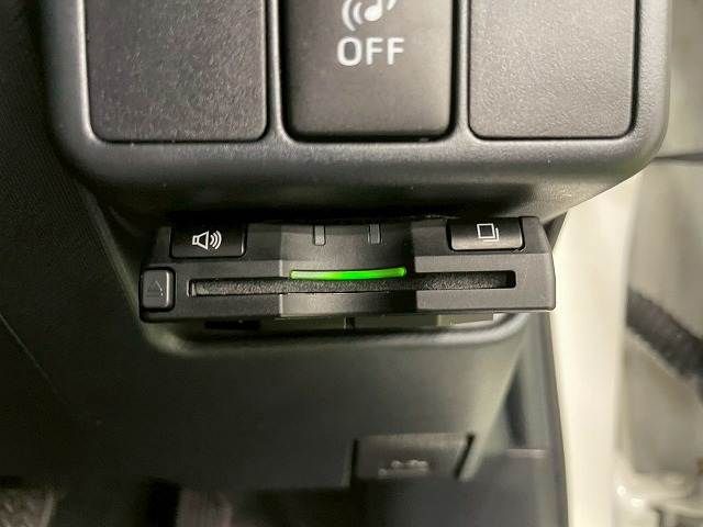 TOYOTA AQUA 2013 Image 31