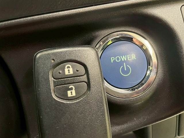 TOYOTA AQUA 2013 Image 31