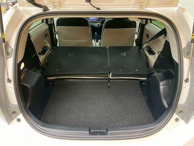 TOYOTA AQUA 2013 Image 31