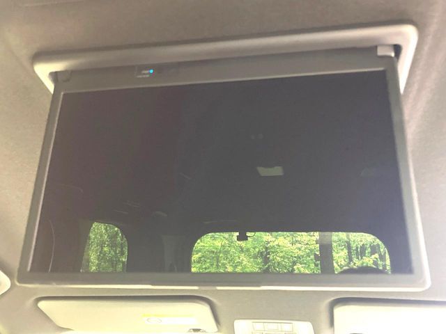 TOYOTA VOXY HYBRID 2024 Image 31