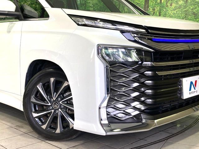 TOYOTA VOXY HYBRID 2024 Image 31