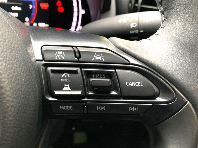 TOYOTA YARIS CROSS HYBRID 2025 Image 31