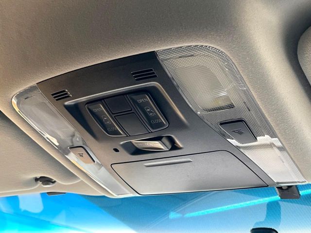 TOYOTA VELLFIRE 2015 Image 31