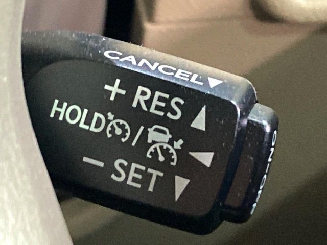 TOYOTA LANDCRUISER PRADO 2023 Image 31