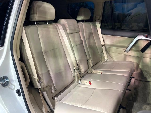 TOYOTA LANDCRUISER PRADO 2023 Image 31