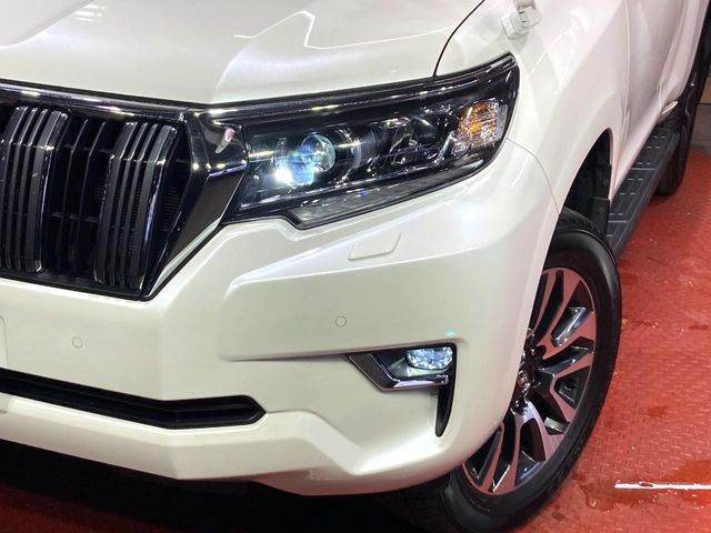 TOYOTA LANDCRUISER PRADO 2023 Image 31