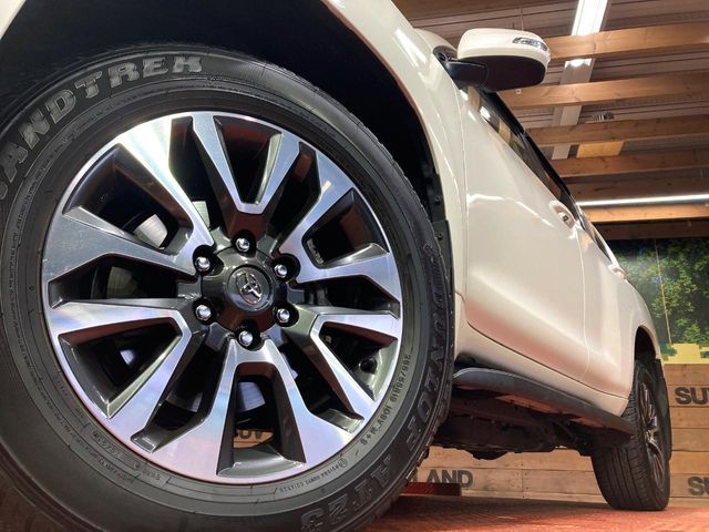 TOYOTA LANDCRUISER PRADO 2023 Image 31