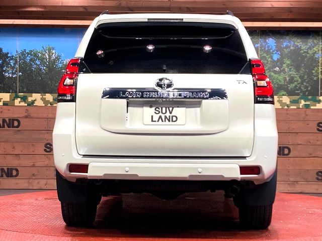 TOYOTA LANDCRUISER PRADO 2023 Image 31