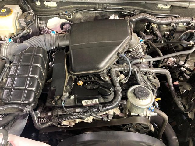 TOYOTA LANDCRUISER PRADO 2023 Image 31