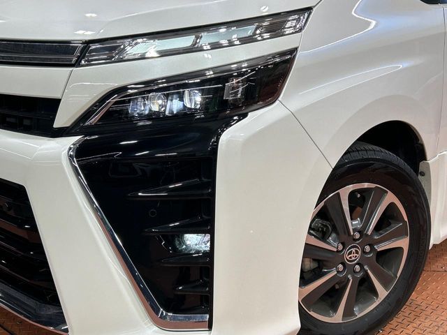 TOYOTA VOXY 2021 Image 31