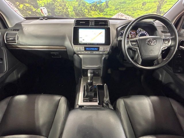 TOYOTA LANDCRUISER PRADO 2023 Image 31