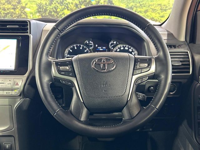 TOYOTA LANDCRUISER PRADO 2023 Image 31