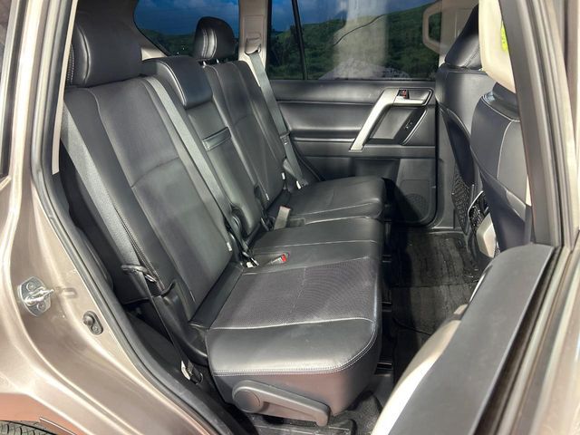TOYOTA LANDCRUISER PRADO 2023 Image 31