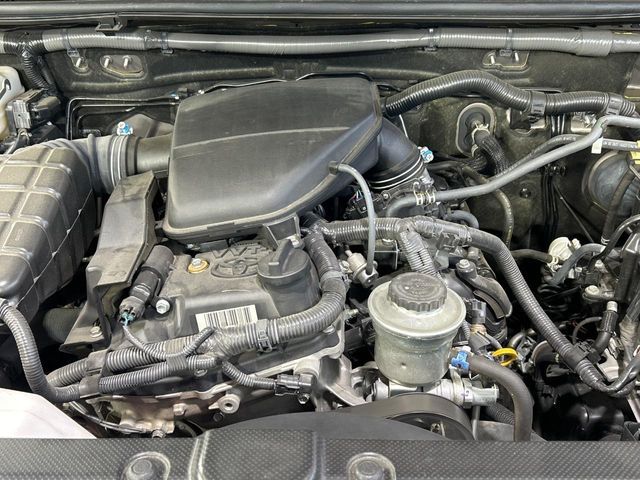 TOYOTA LANDCRUISER PRADO 2023 Image 31