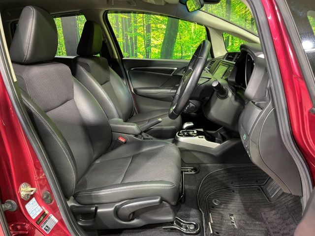 HONDA FIT HYBRID 4WD 2018 Image 31