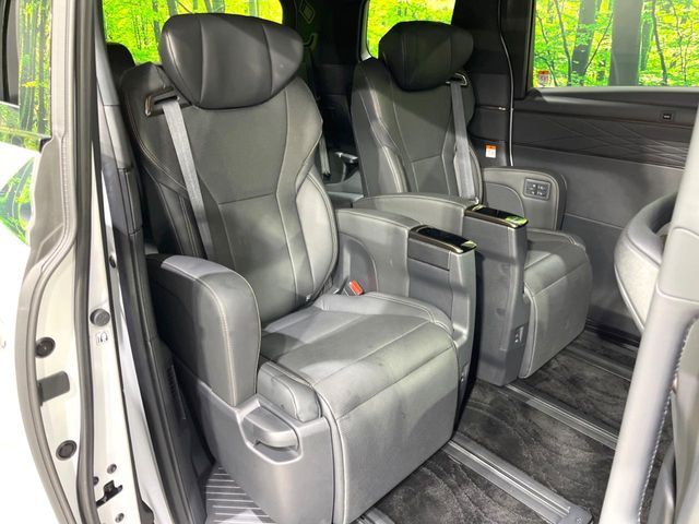 TOYOTA ALPHARD HYBRID 2024 Image 31