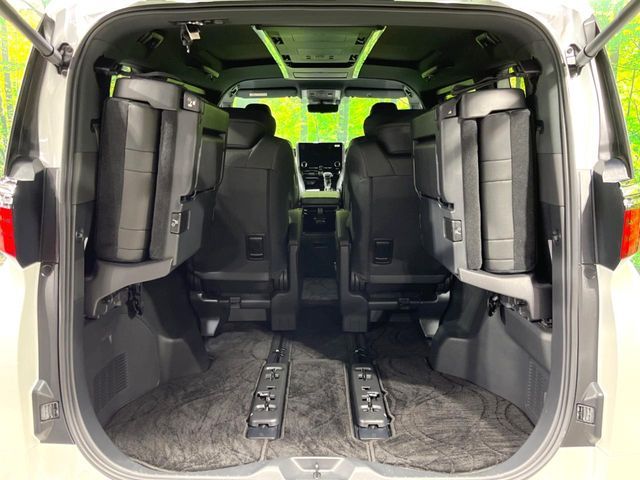 TOYOTA ALPHARD HYBRID 2024 Image 31