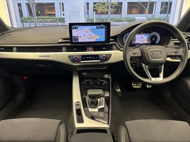 AUDI A4 2023 Image 31