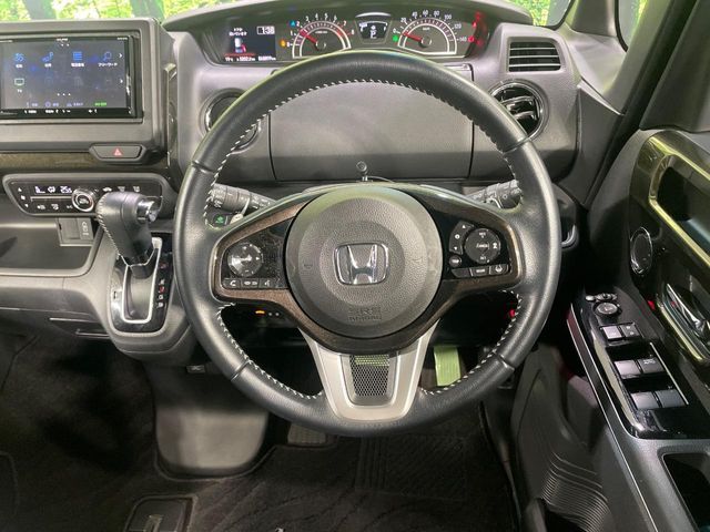 HONDA N BOX 2021 Image 31
