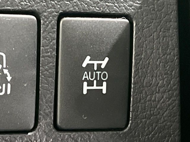 TOYOTA VOXY 4WD 2011 Image 31