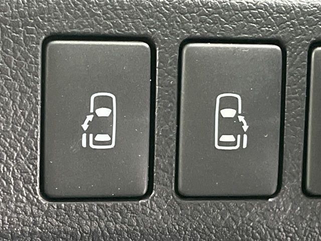 TOYOTA VOXY 4WD 2011 Image 31