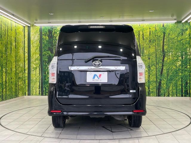 TOYOTA VOXY 4WD 2011 Image 31