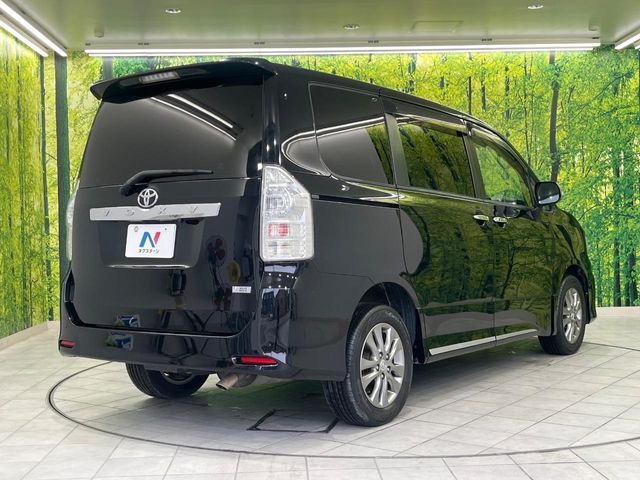 TOYOTA VOXY 4WD 2011 Image 31