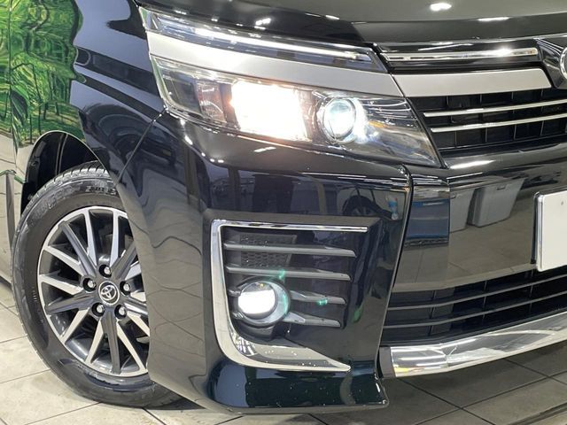 TOYOTA VOXY 2016 Image 31