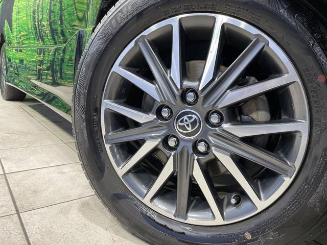 TOYOTA VOXY 2016 Image 31