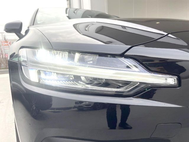 VOLVO V60 2023 Image 31