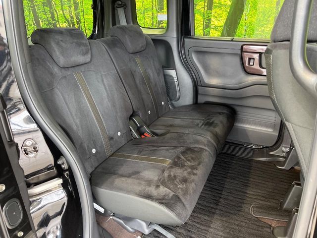 HONDA N BOX CUSTOM 2019 Image 31