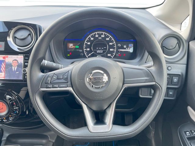 NISSAN NOTE 2019 Image 31