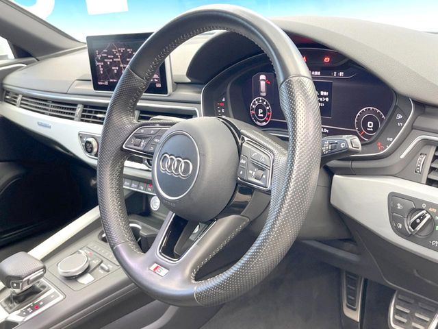 AUDI A4 AVANT 2017 Image 31