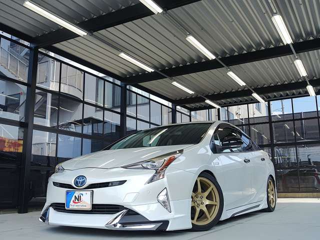 TOYOTA PRIUS 2017 Image 31