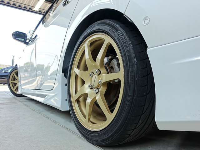 TOYOTA PRIUS 2017 Image 31